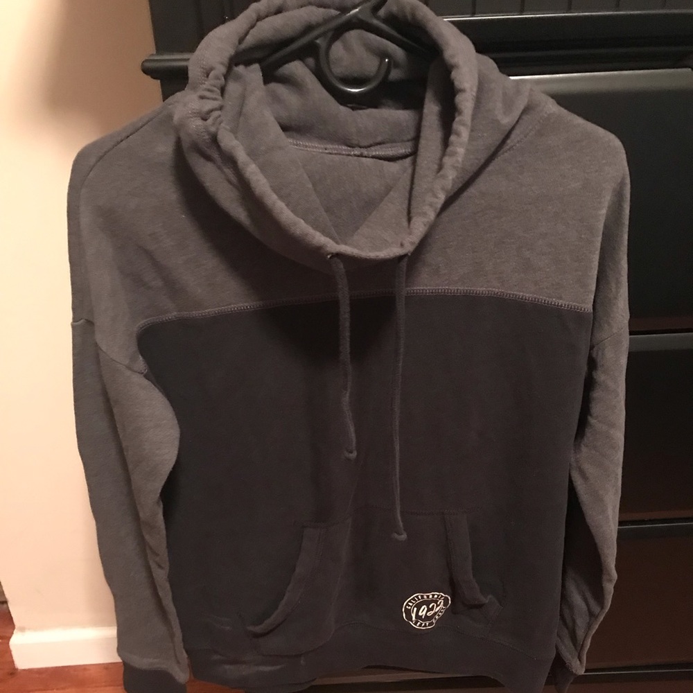 HOLLISTER Funnel Neck Sweat Shirt